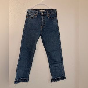 Levi’s Wedgie Straight Size 29 with Ankle Detail
